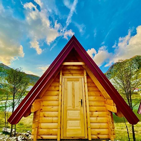 コラシン Rural Household Minic - Kapetanovo Jezeroホステル エクステリア 写真
